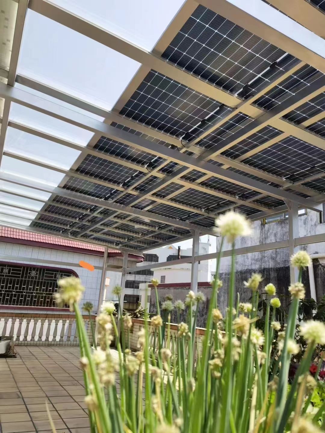 扬中别墅家用屋顶太阳能发电系统安装